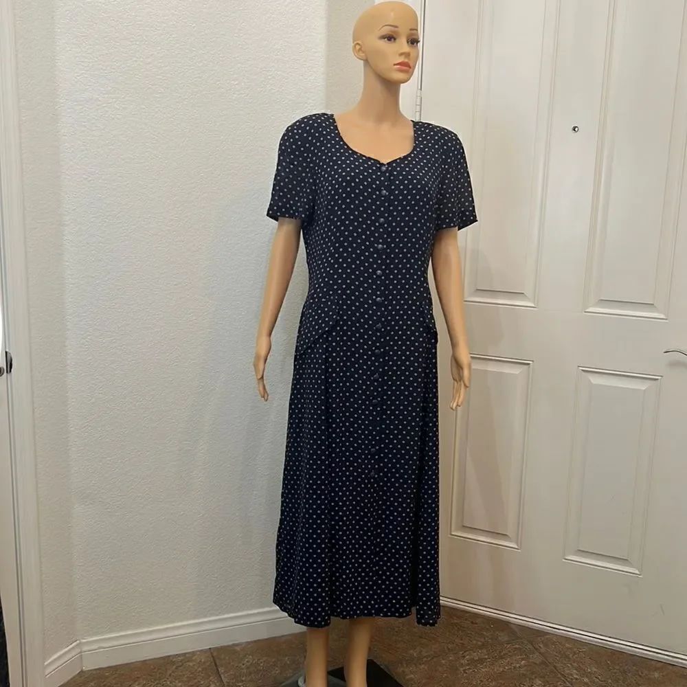 Liz Clairborn Dress Size 10 Nayy Blue White Sweetheart Neck Short Sleeve Button